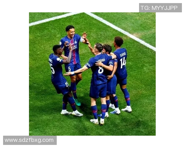 巴西足球天才巴的崛起之路：从街头少年到世界级巨星的传奇故事